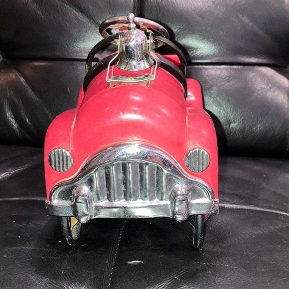 The Chief Fire Dept. Decorative vintage style fire truck - Picture 2 of 16